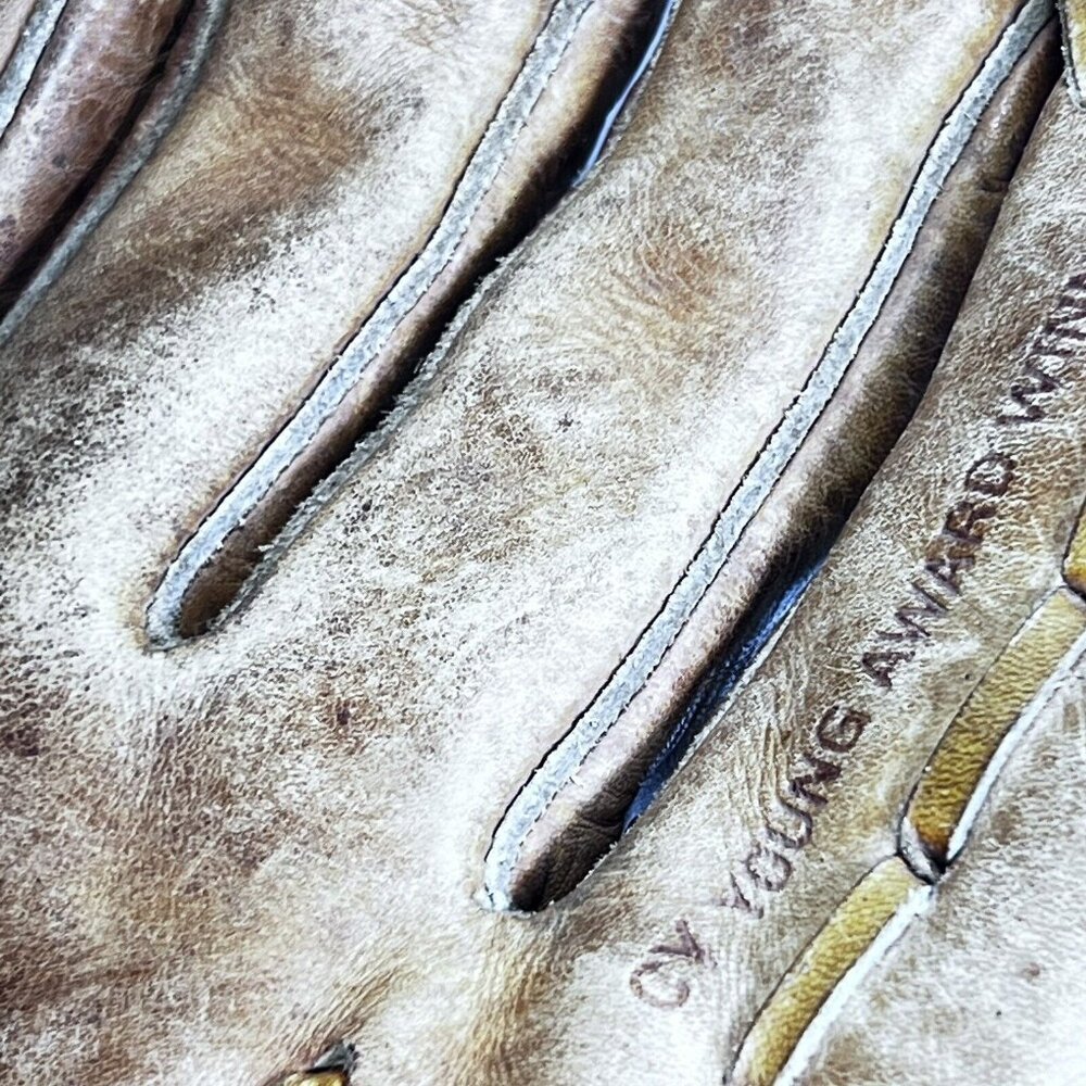 Wilson Leather Baseball Fielders Glove Mitt A2245 Bruce Sutter Right Throw 12 in - Picture 13 of 13